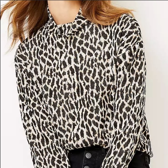 LOFT - Animal spotted sweater - Picture 2 of 4
